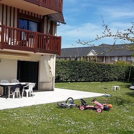 Appartement Les Manoirs à Deauville Extérieur photo